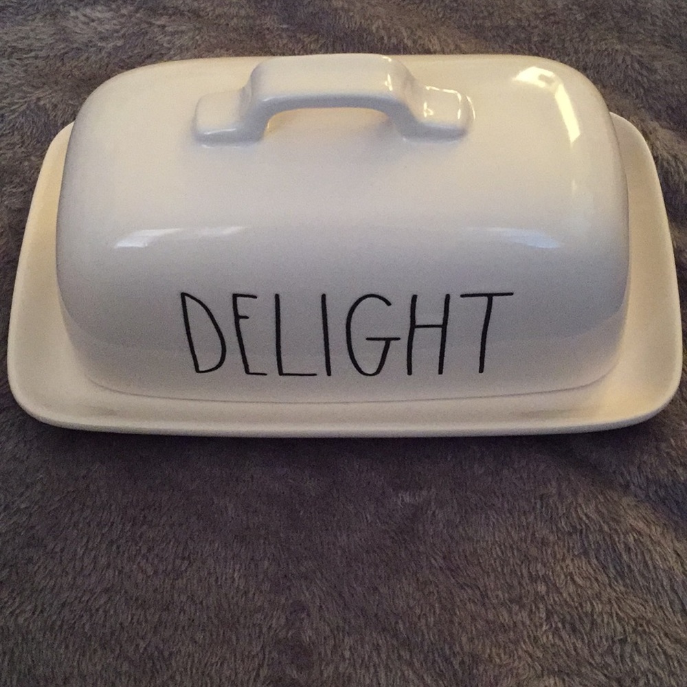 Rae Dunn ‘DELIGHT’ Butter Dish